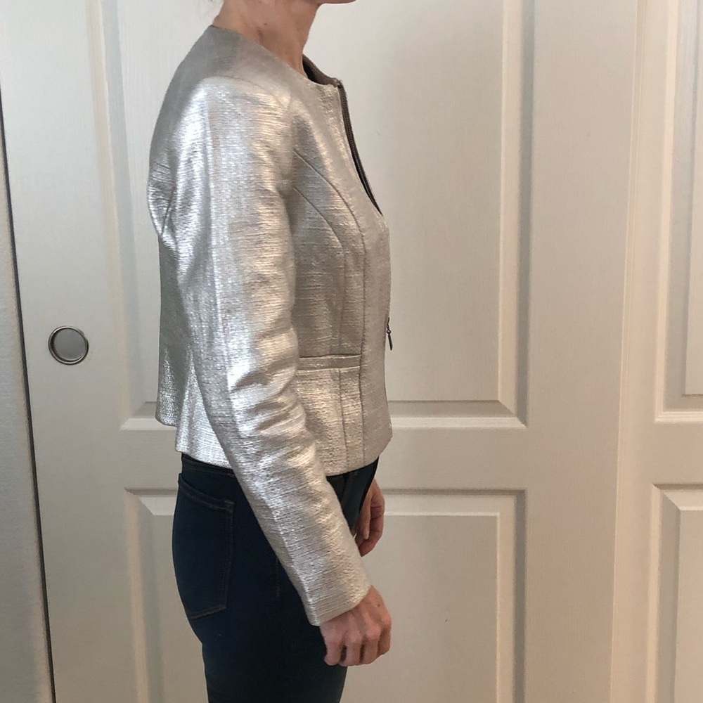 Silver cropped leather jacket - Size 4P - Picture 4 of 5